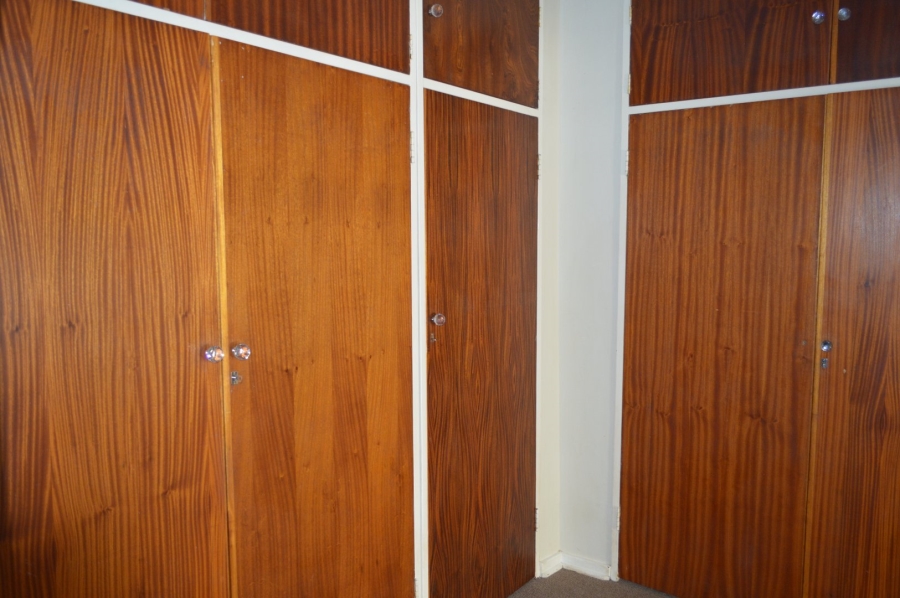 5 Bedroom Property for Sale in Flamwood North West